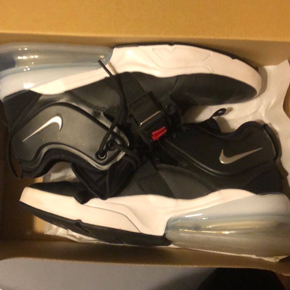 Nike Air Max 270